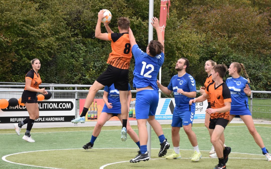 Vlaggenschip Tiel’72 sluit veldseizoen af met klinkende zege op Viking